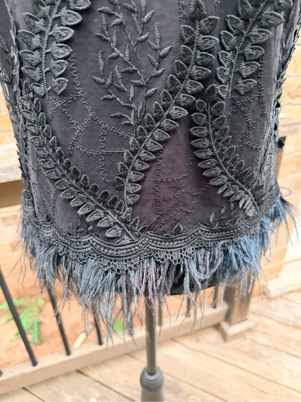 ADIVA Black Lace Sleeveless Shirt Top Feather Trim Women’s Size Medium - Picture 4 of 9